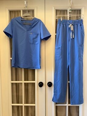 XS/Small Women’s Ceil Blue Scrubs Set High Waisted Dowa Pants